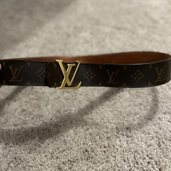 LV initial belt- excellent condition